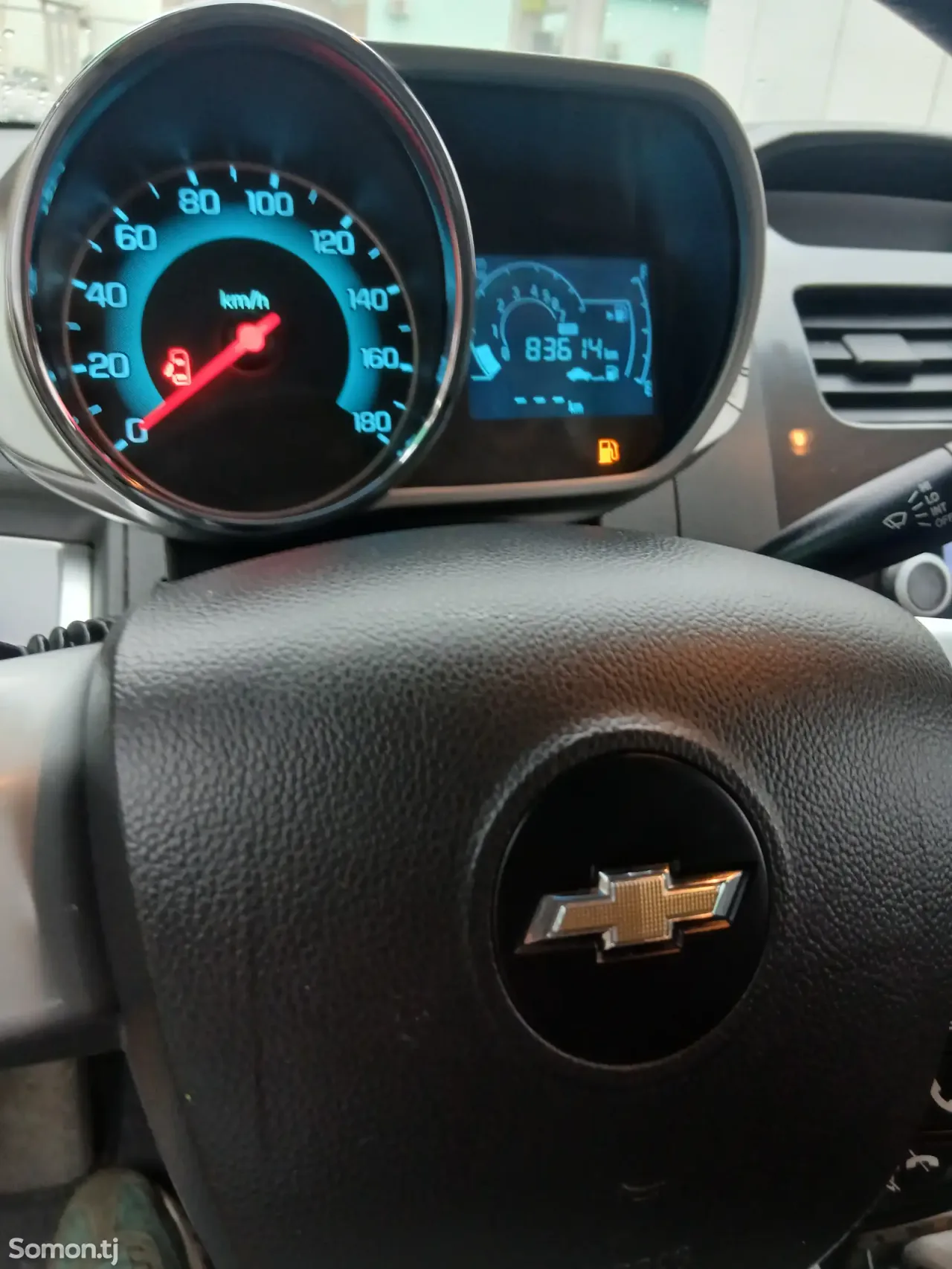 Chevrolet Spark 2014 · 1.0 AT