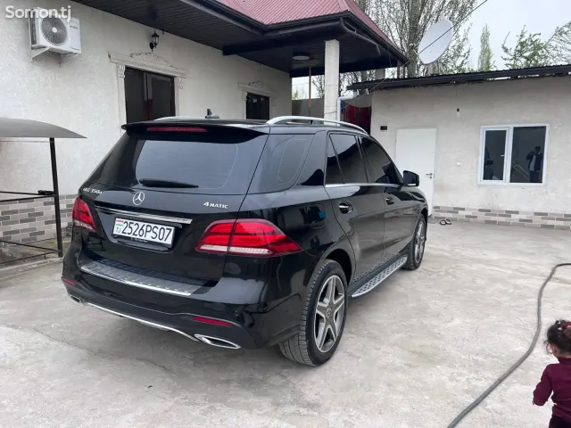 Mercedes-Benz GLE class 2016 · 3.0 AT
