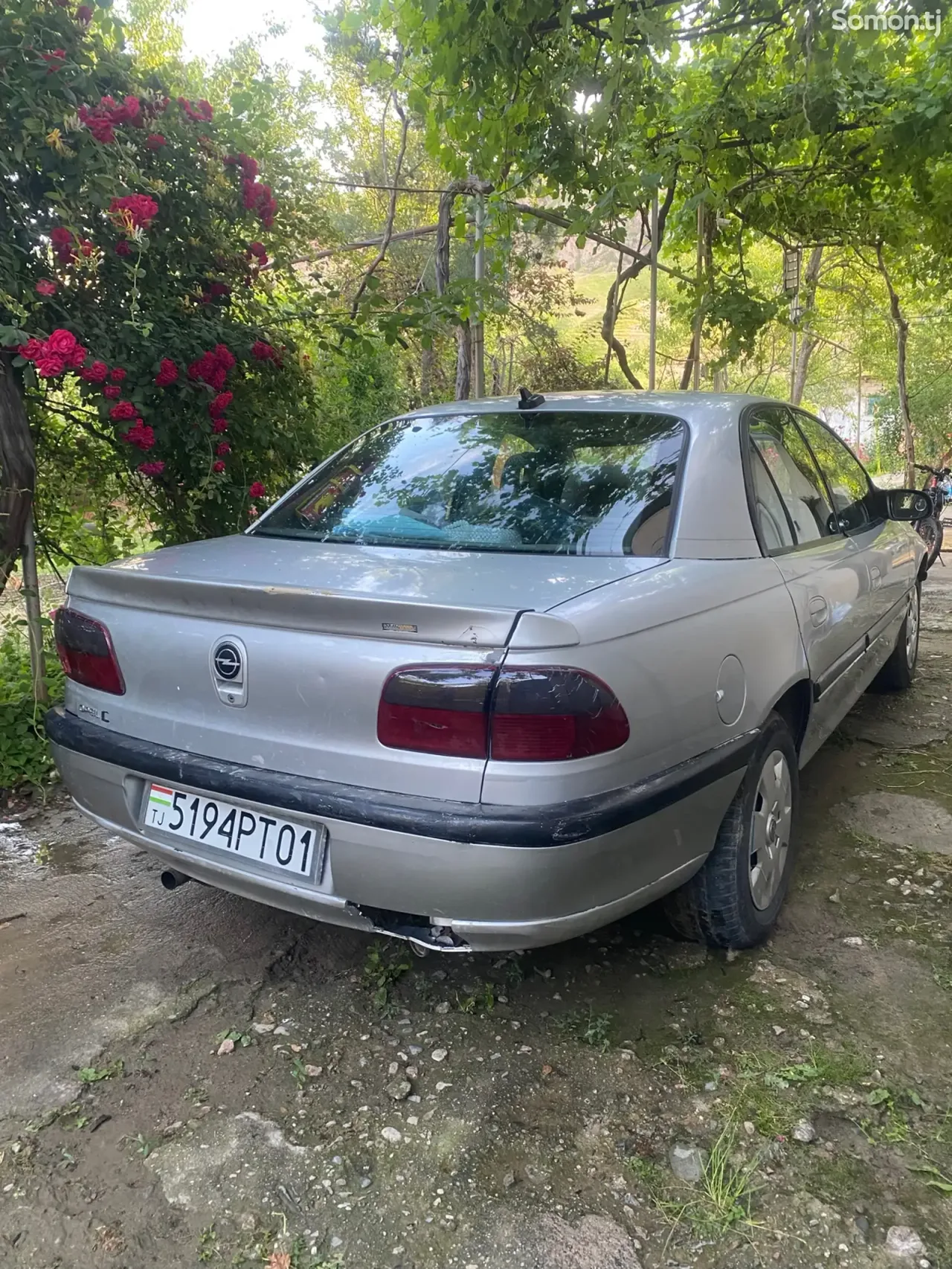 Opel Omega 1996 · 1.8 MT