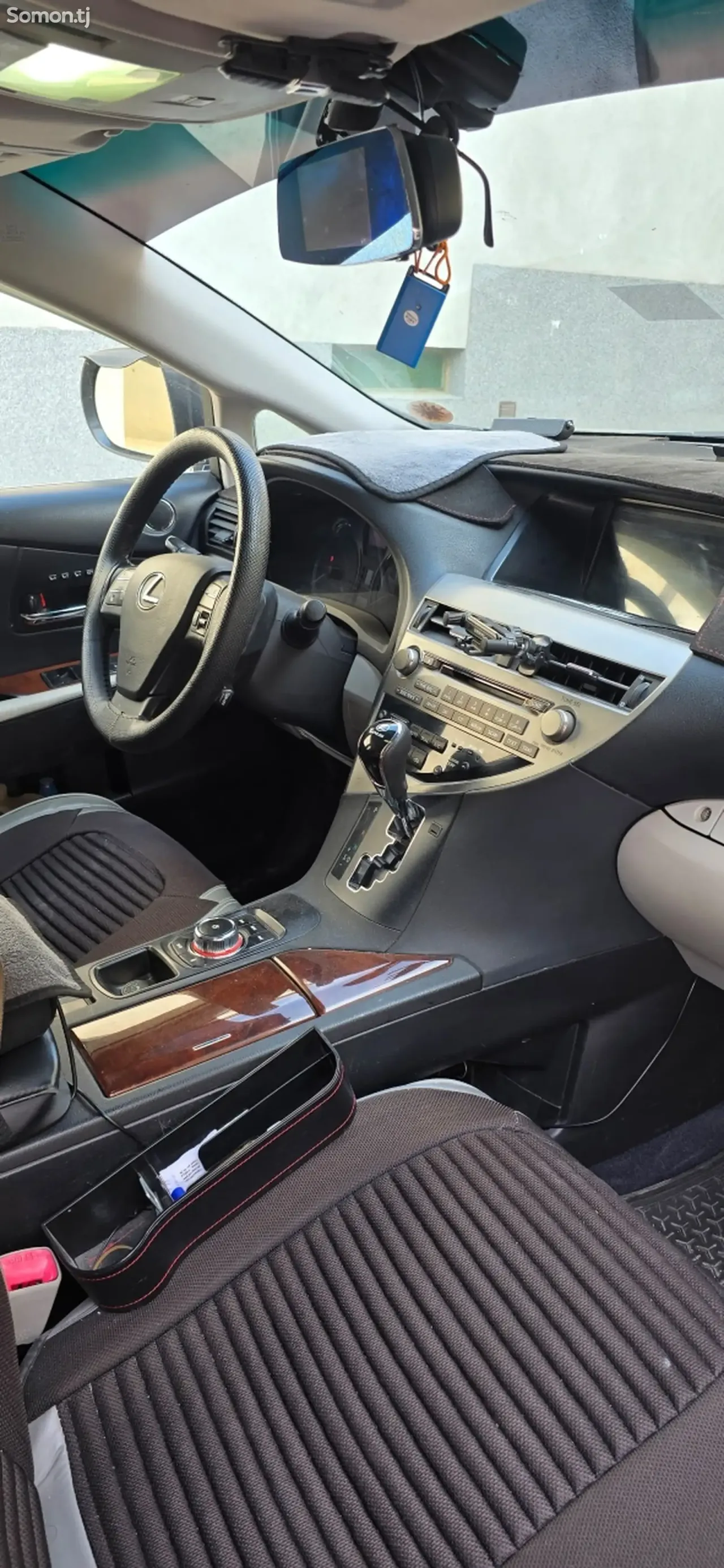 Lexus RX series 2011 · 4.5 AT