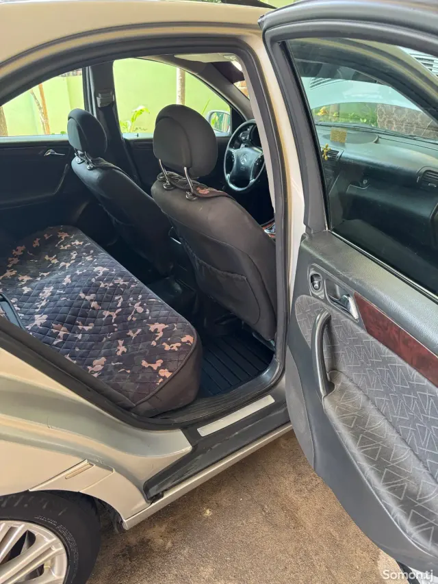 Mercedes-Benz C class 2001 · 2.0 AT