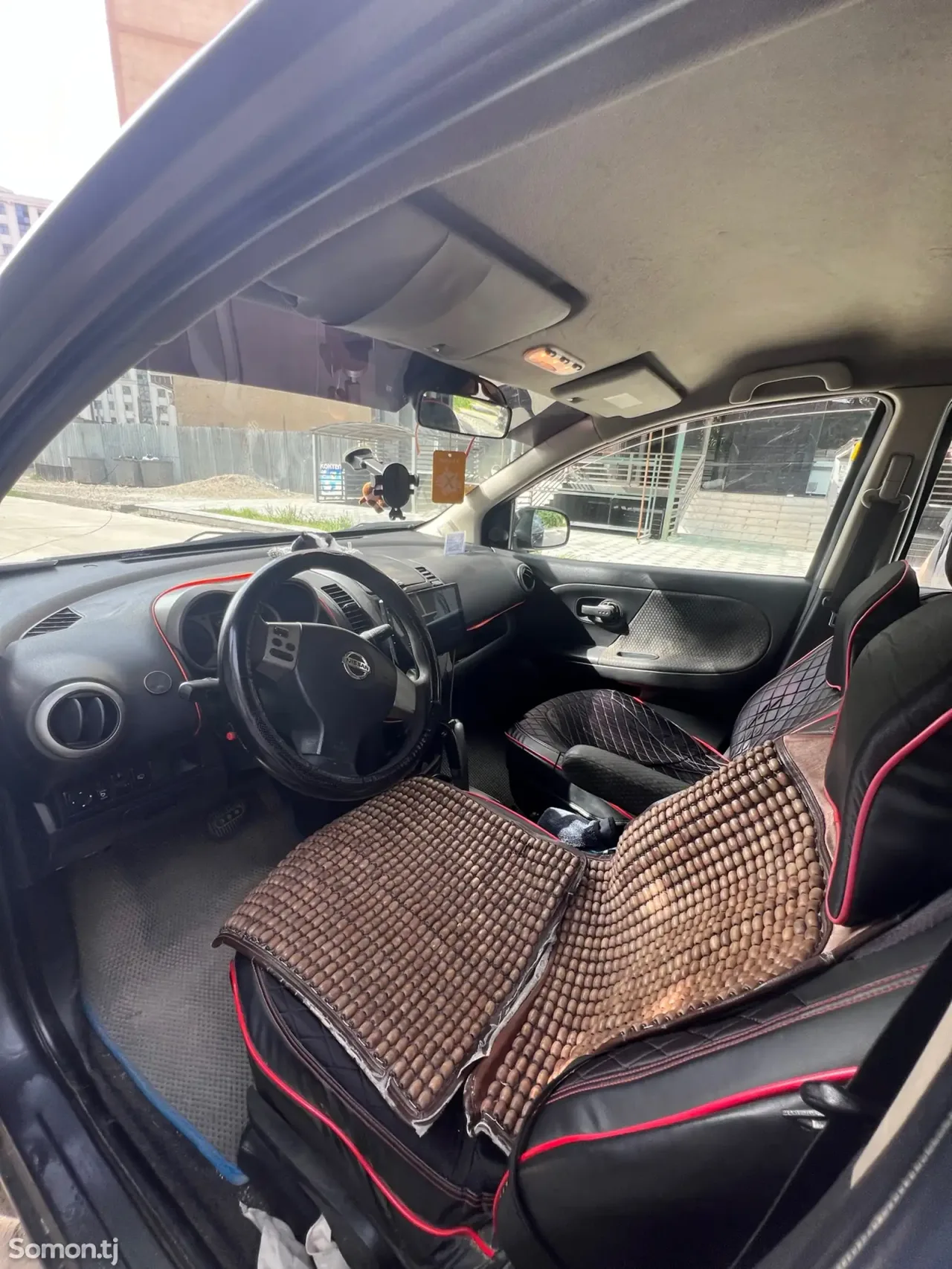 Nissan Note 2009 · 1.6 AT