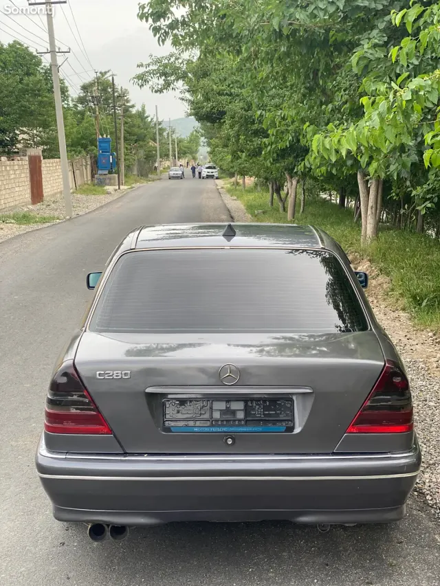 Mercedes-Benz C class 1995 · 2.8 MT