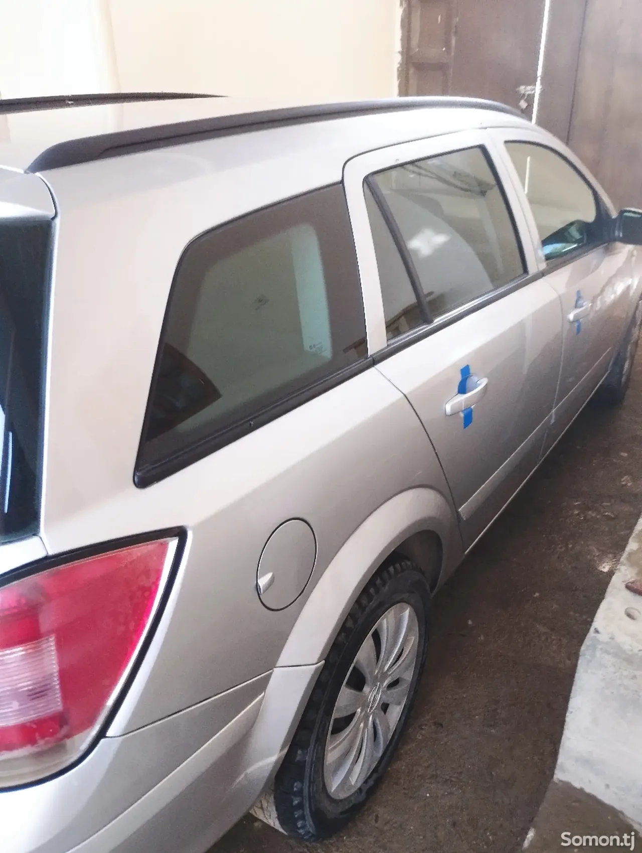 Opel Astra H 2006 · 1.8 MT