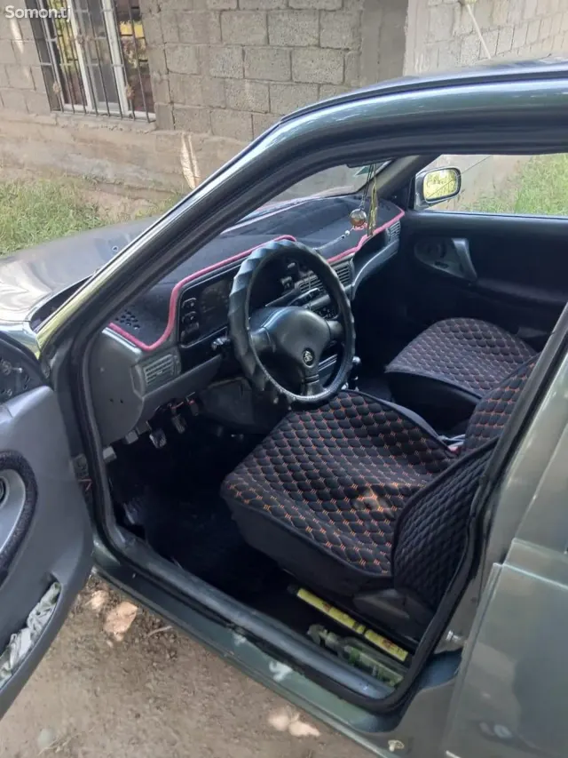 Daewoo Nexia 1996 · 1.6 MT