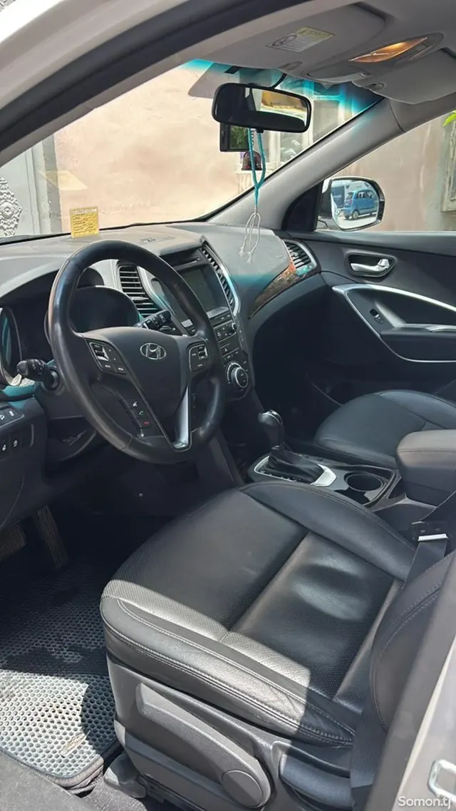 Hyundai Santa Fe 2016 · 2.0 AT