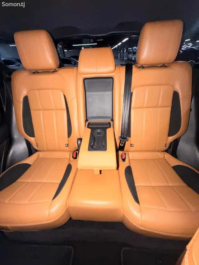 Land Rover Range Rover Sport 2018 · 3.0 AT