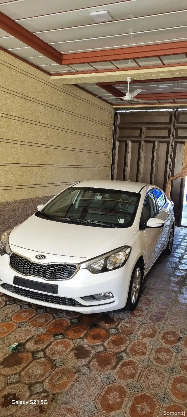 Kia K3 2014 · 1.6 AT