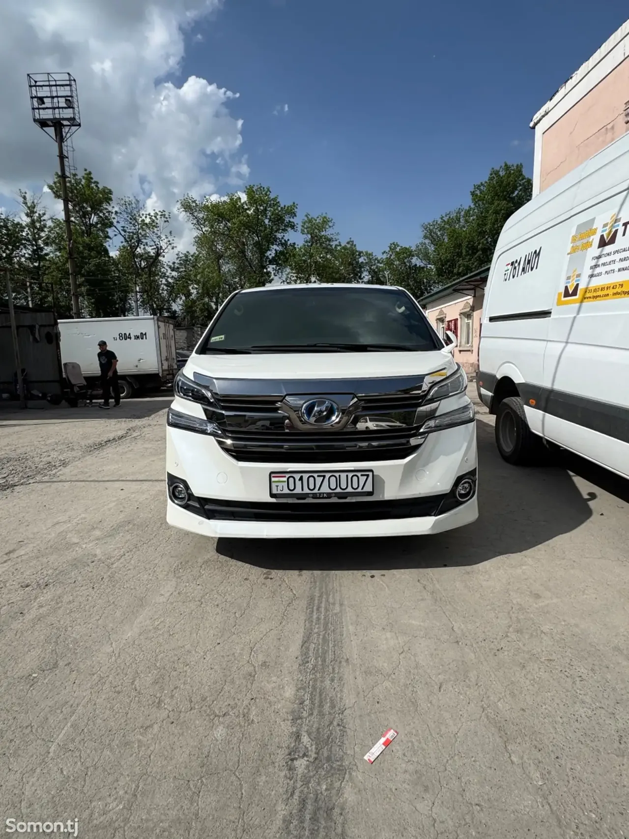 Toyota Vellfire 2016 · 2.5 AT