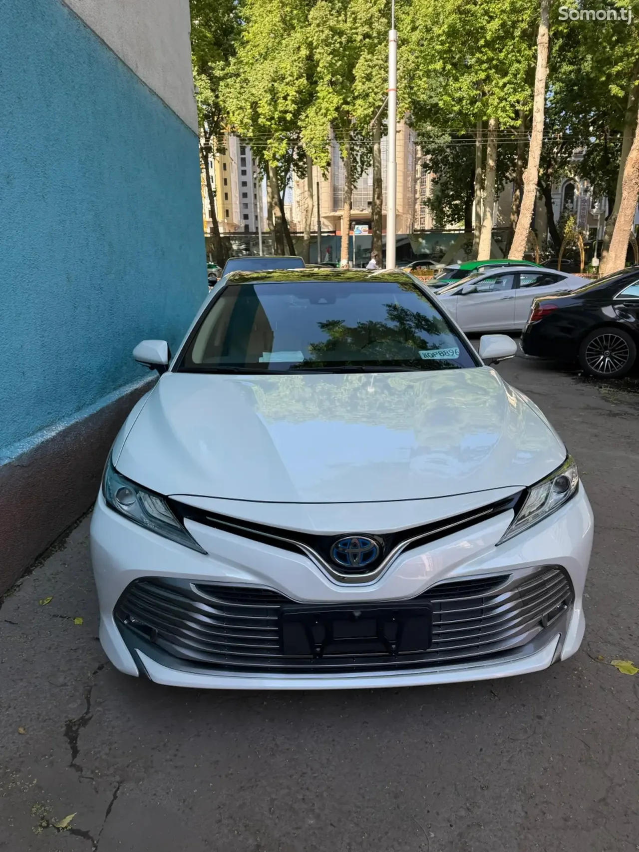 Toyota Camry 2018 · 2.5 AT