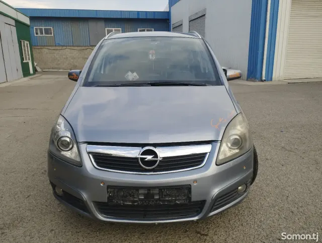 Opel Zafira 2007 · 1.9 AT