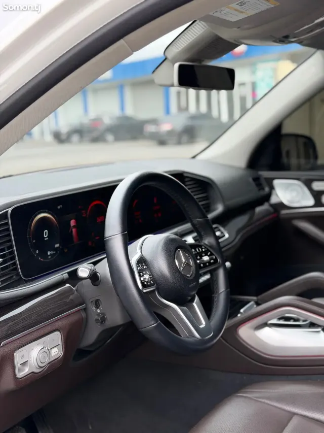 Mercedes-Benz GLS 2021 · 4.5 AT