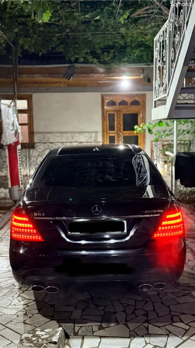 Mercedes-Benz S class 2012 · 6.3 AT