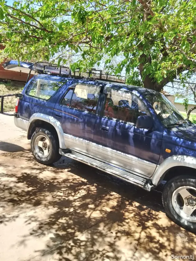 Toyota 4Runner 1997 · 2.7 AT