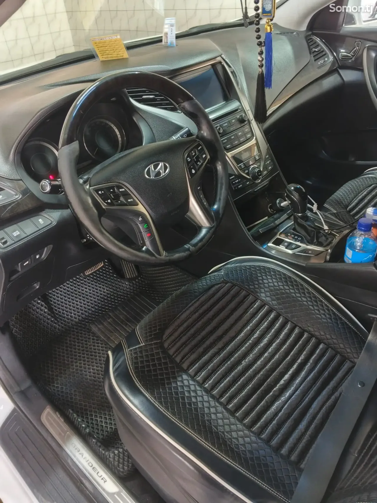 Hyundai Grandeur 2014 · 2.4 AT