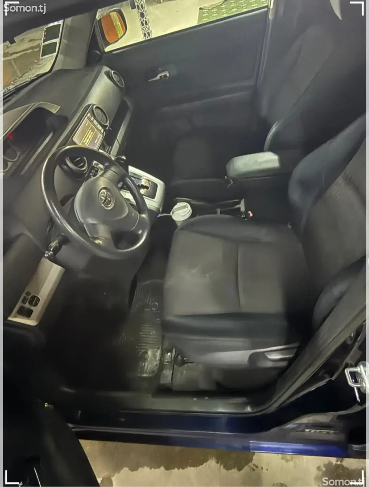 Toyota Rumion 2010 · 1.5 AT