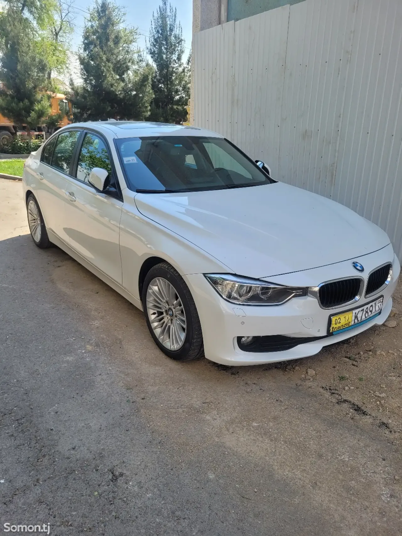 BMW 3 series 2012 · 2.0 AT