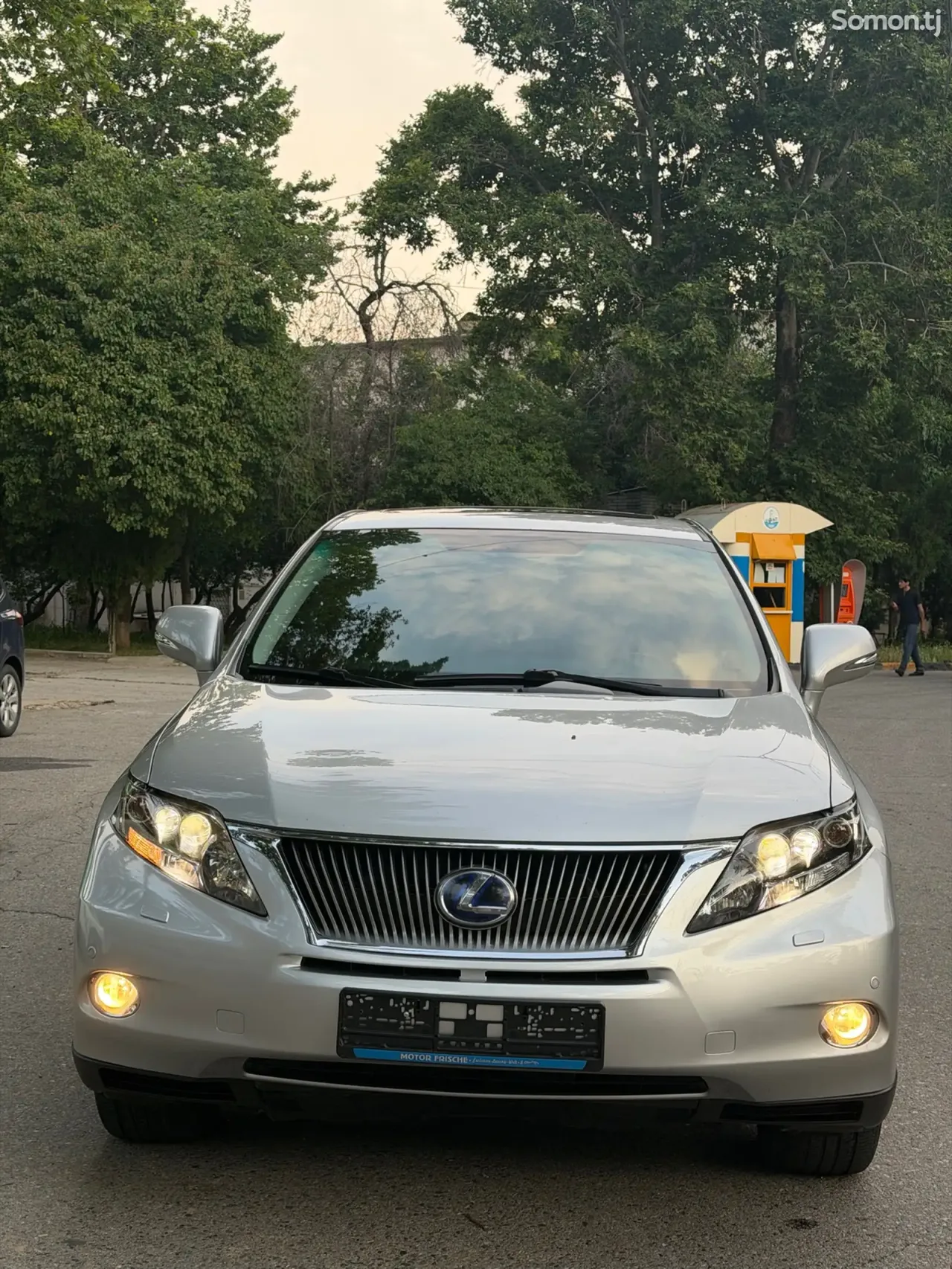 Lexus RX series 2011 · 4.5 AT