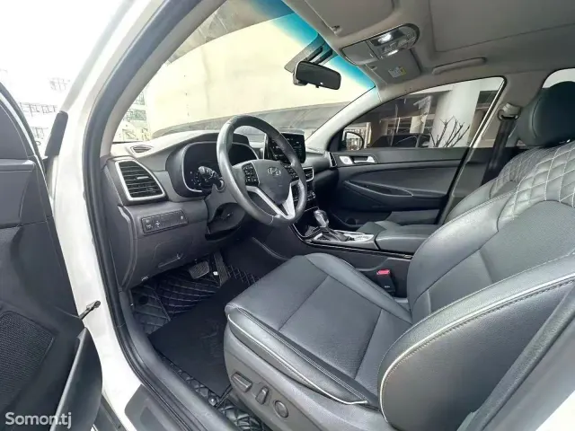 Hyundai Tucson 2019 · 1.6 AT