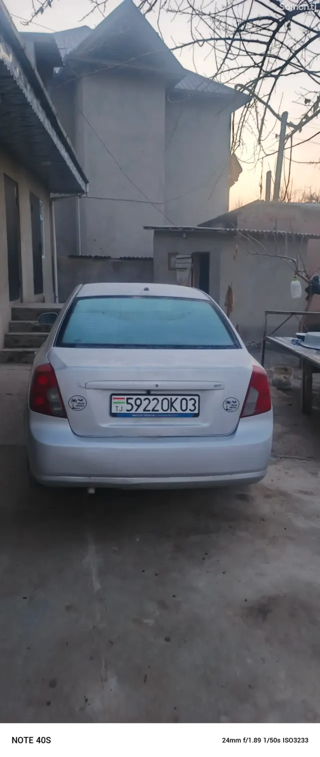 Daewoo Lacetti 2004 · 1.6 MT