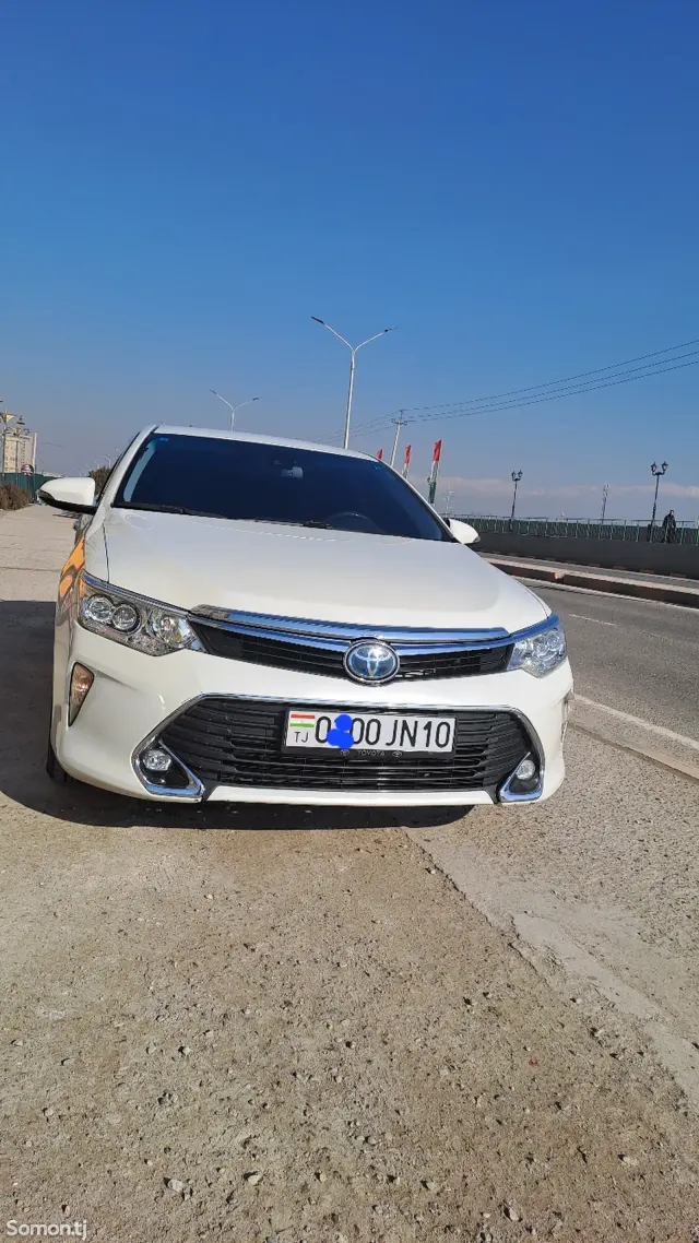 Toyota Camry 2016 · 2.5 AT