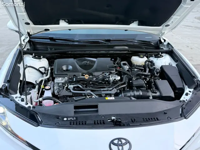 Toyota Camry 2025 · 2.5 CVT