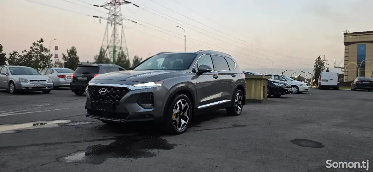 Hyundai Santa Fe 2019 · 2.0 AT