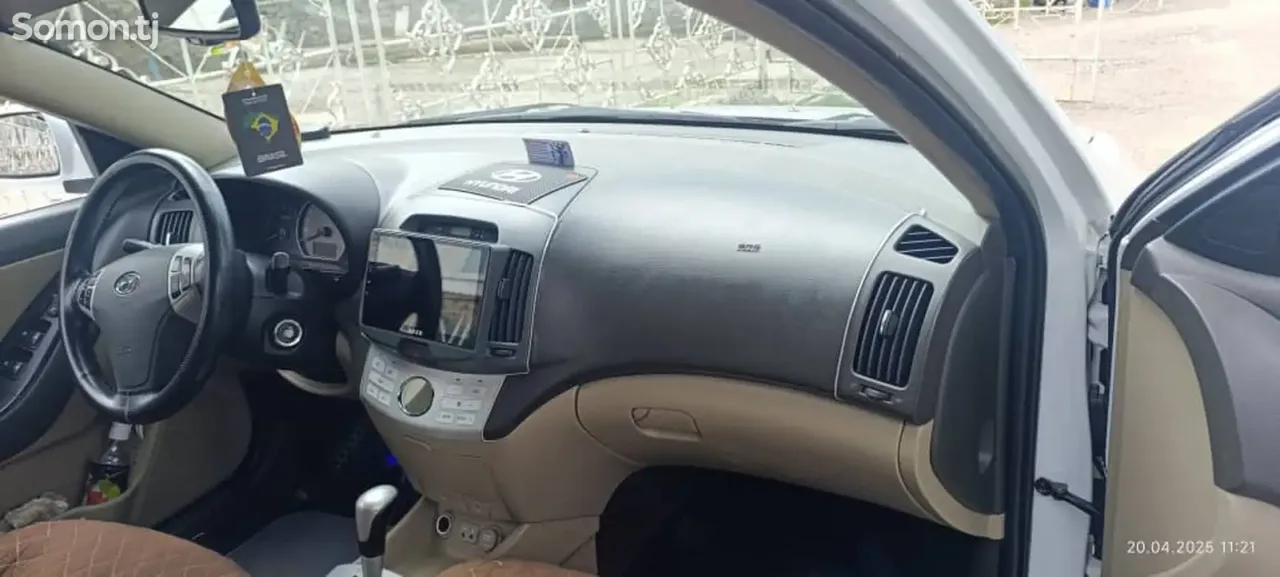 Hyundai Avante 2008 · 1.6 AT