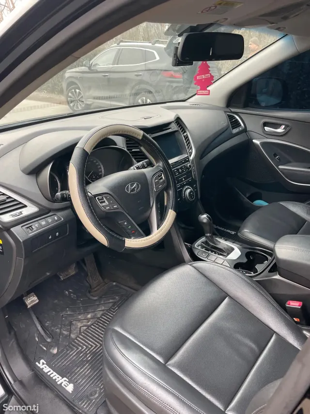 Hyundai Santa Fe 2015 · 2.0 AT