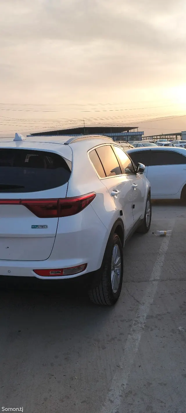 Kia Sportage 2017 · 1.8 AT
