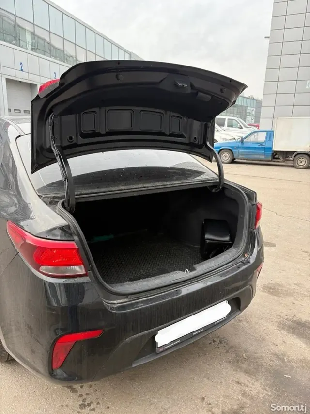 Kia Rio 2019 · 1.6 AT