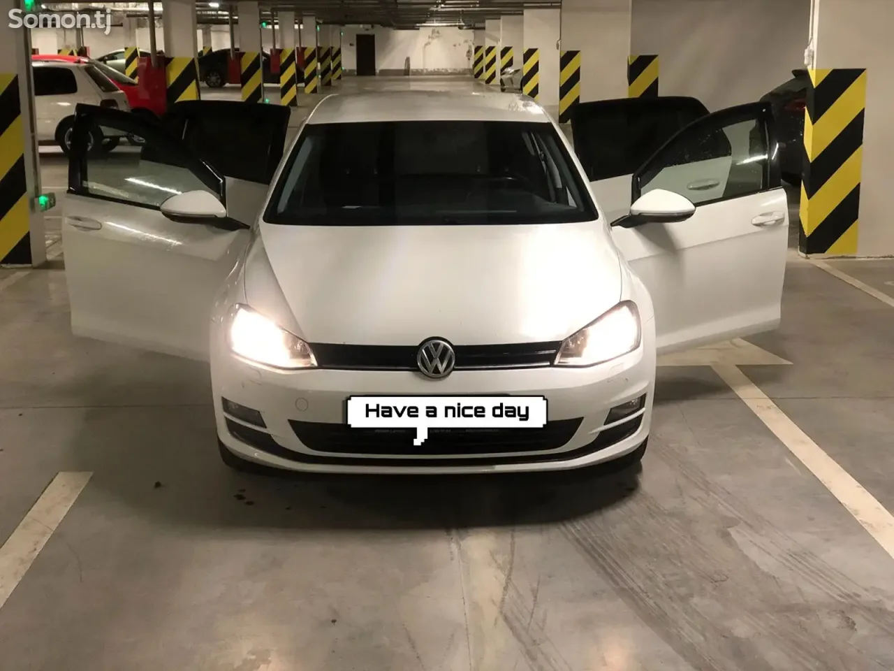 Volkswagen Golf 2014 · 1.2 MT