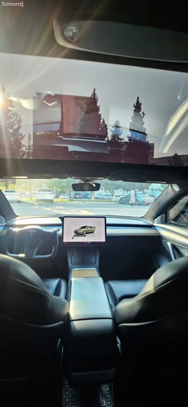 Tesla Model 3 2022 · 6.3 AT