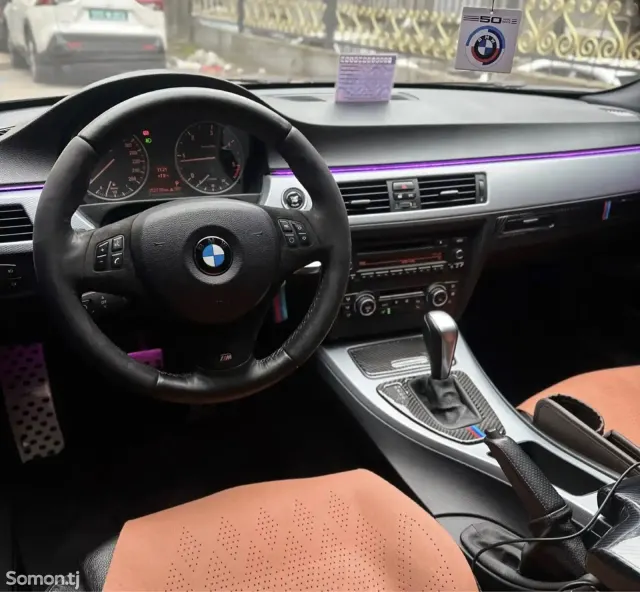 BMW 3 series 2010 · 2.0 AT