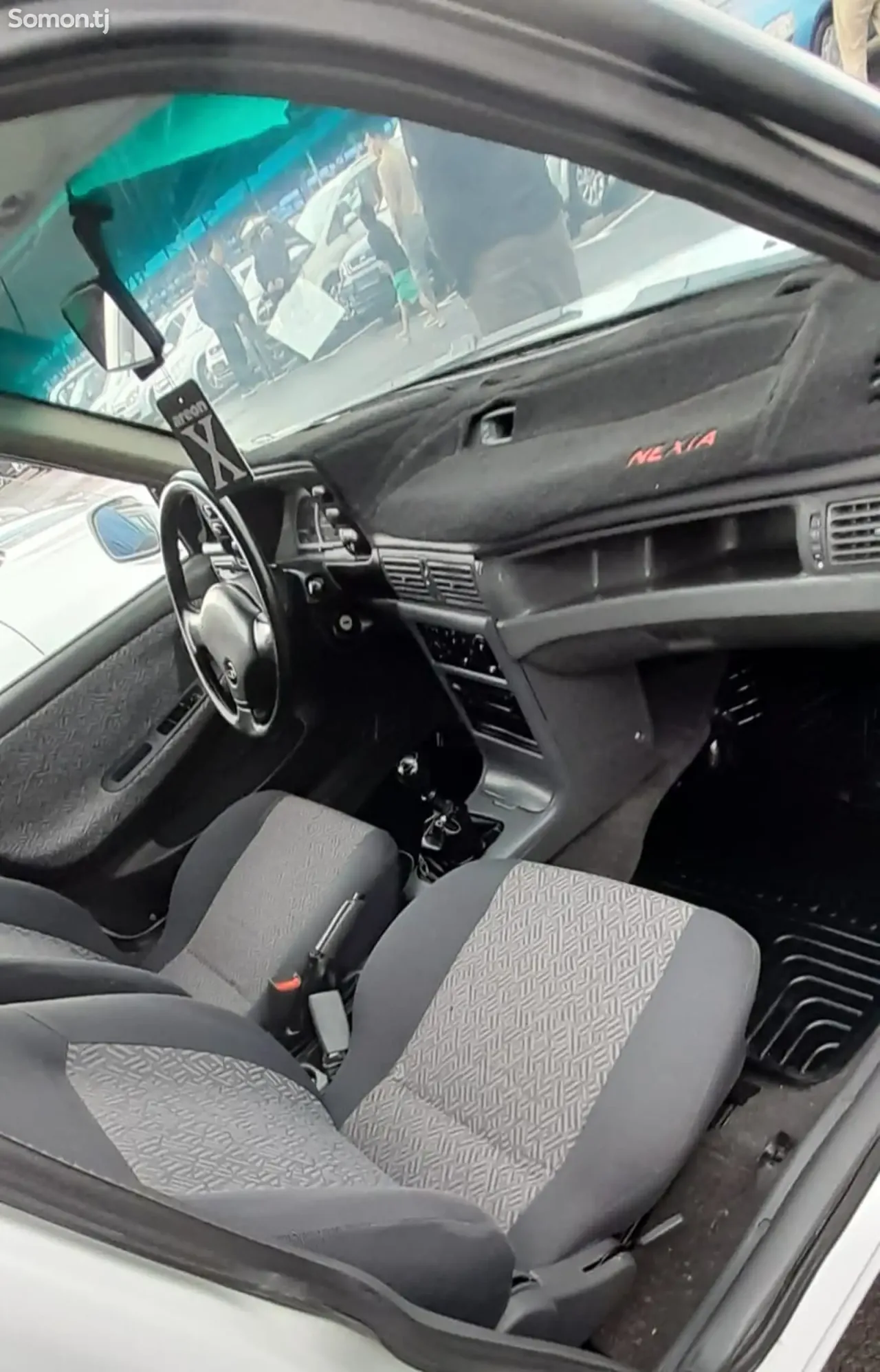 Daewoo Nexia 1995 · 1.5 MT
