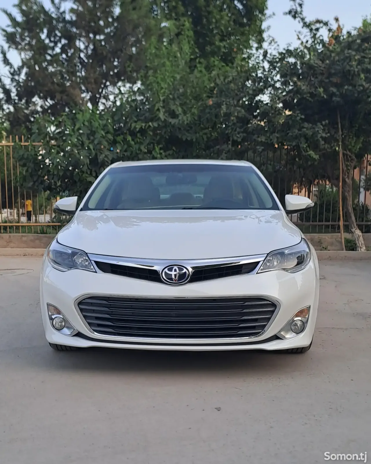 Toyota Avalon 2015 · 2.5 AT