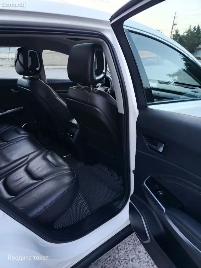 Hongqi E-HS3 2019 · 3.2 AT
