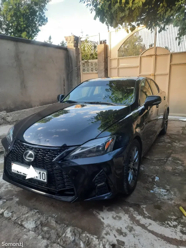 Lexus IS series 2010 · 2.5 AT
