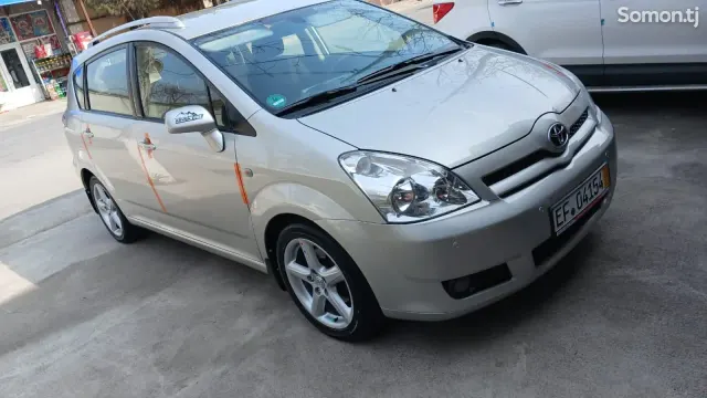 Toyota Corolla Verso 2006 · 1.8 MT