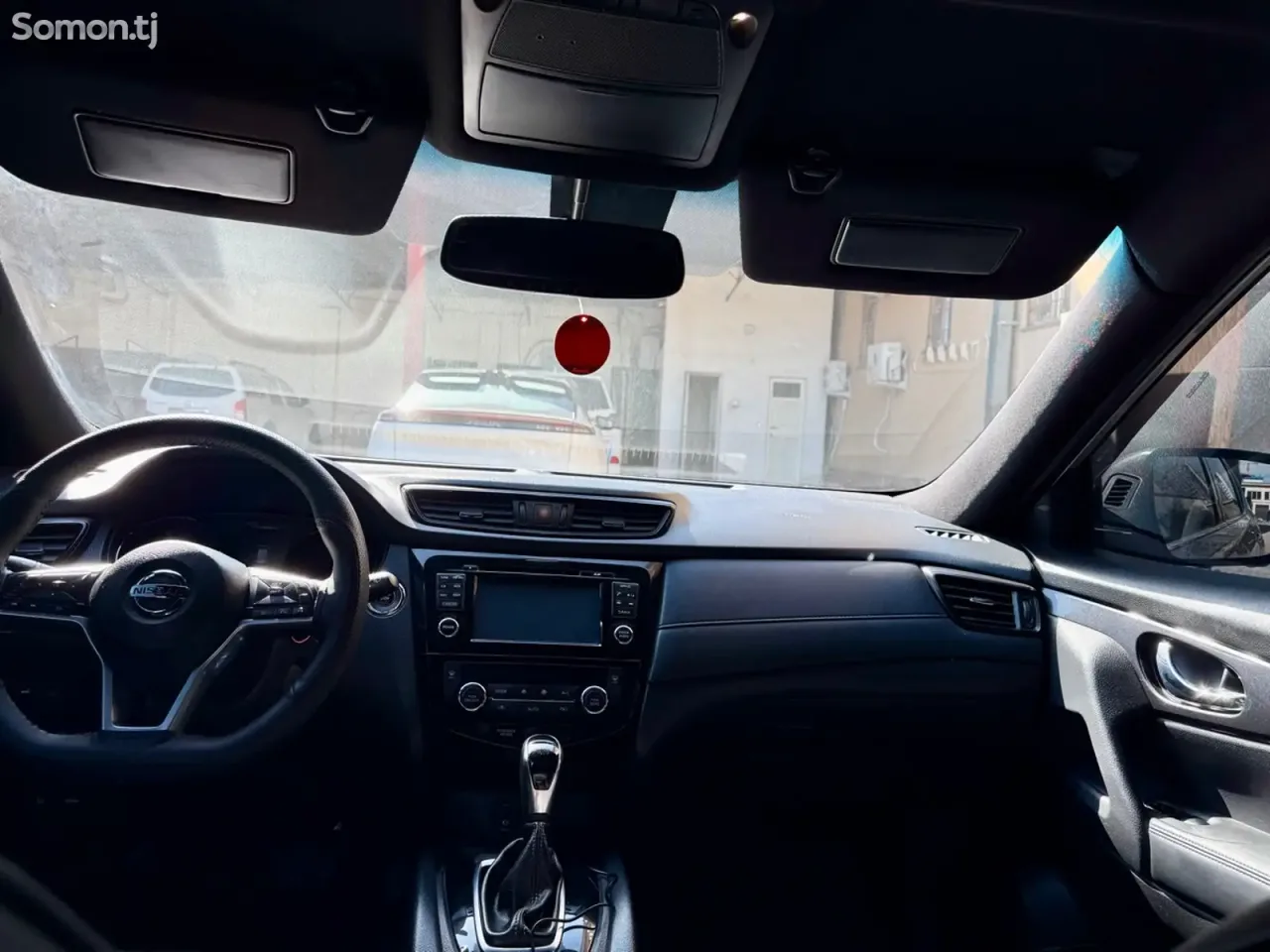 Nissan Rogue 2017 · 2.5 AT