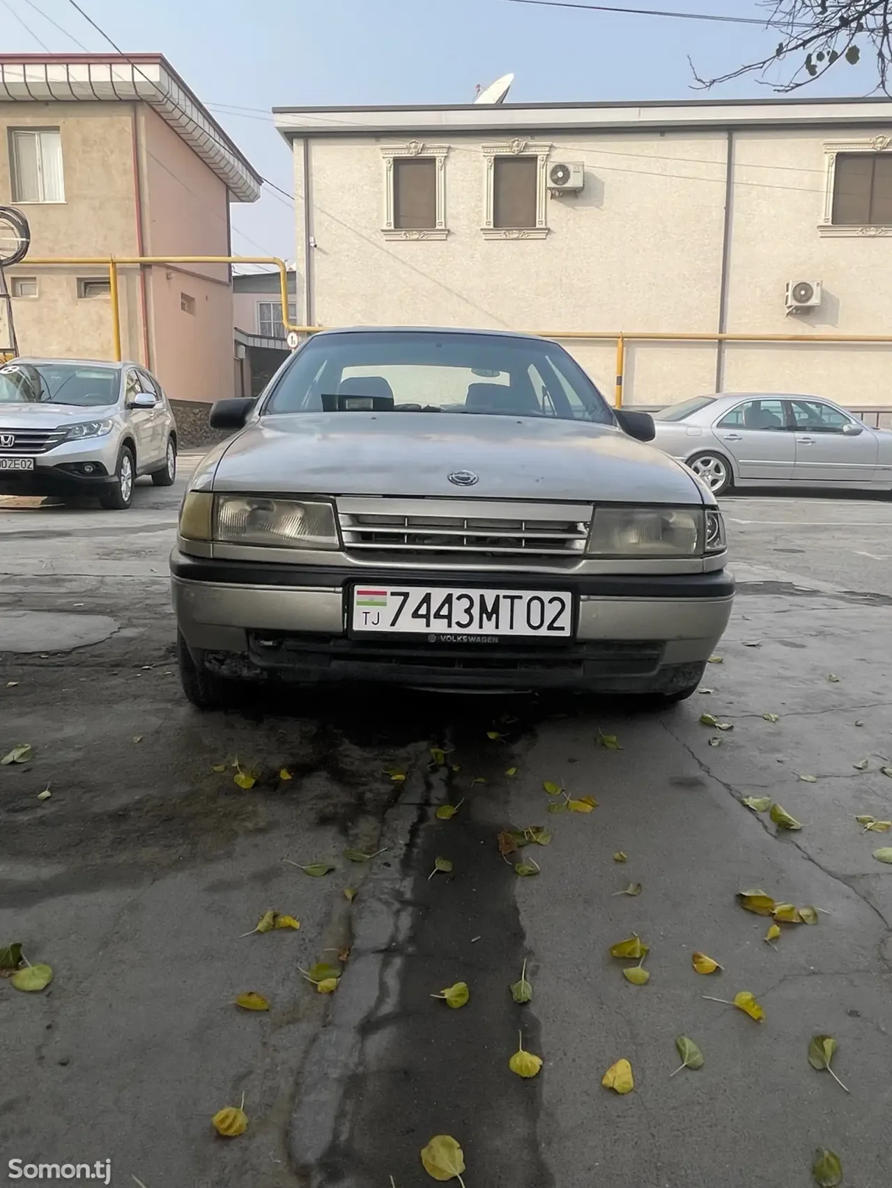 Opel Vectra A 1991 · 1.6 MT