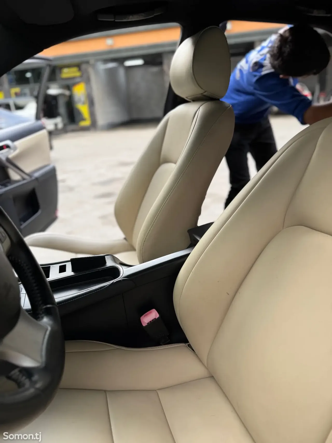 Lexus CT series 2014 · 2.0 AT