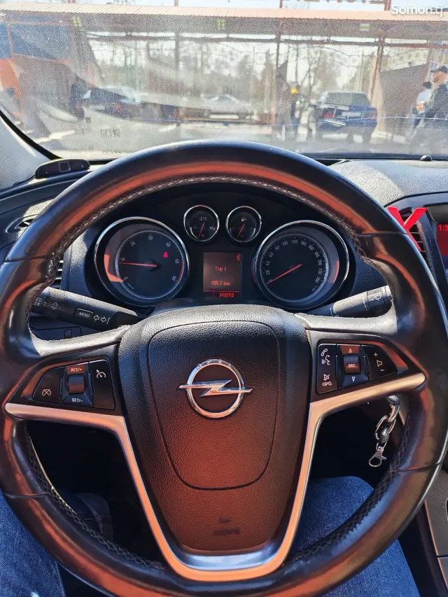 Opel Insignia 2009 · 1.8 MT