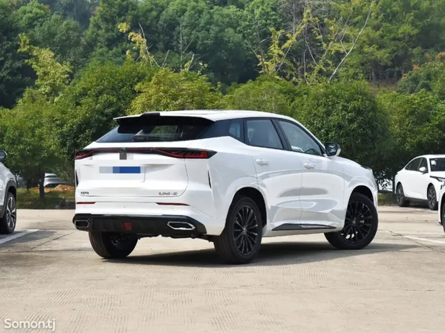 Changan CS 75 Plus 2025 · AT