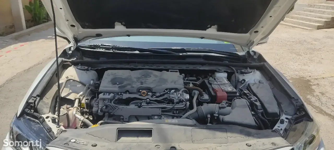 Toyota Camry 2023 · 2.5 AT