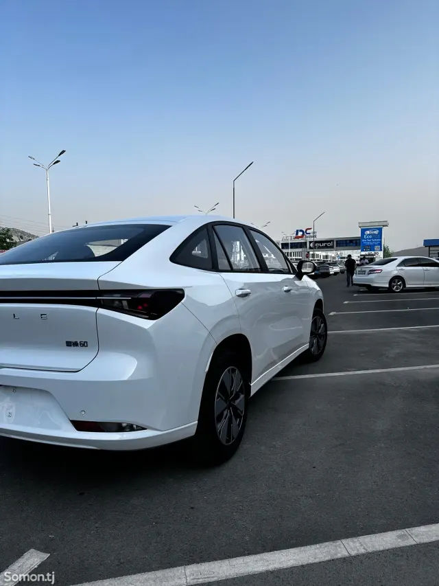 Geely Galaxy L7 2024 · AT