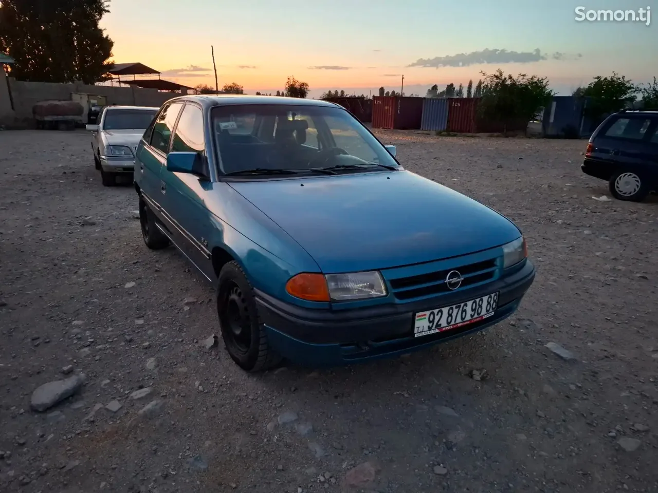 Opel Astra F 1993 · 1.6 MT