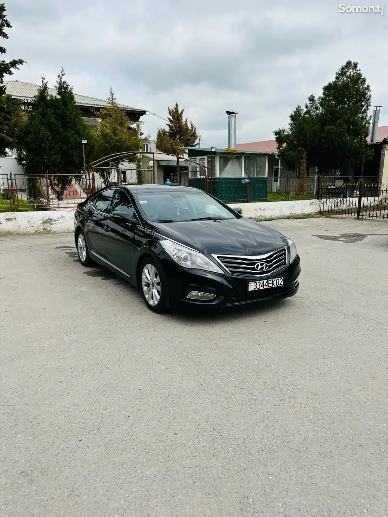 Hyundai Grandeur 2012 · 3.0 AT