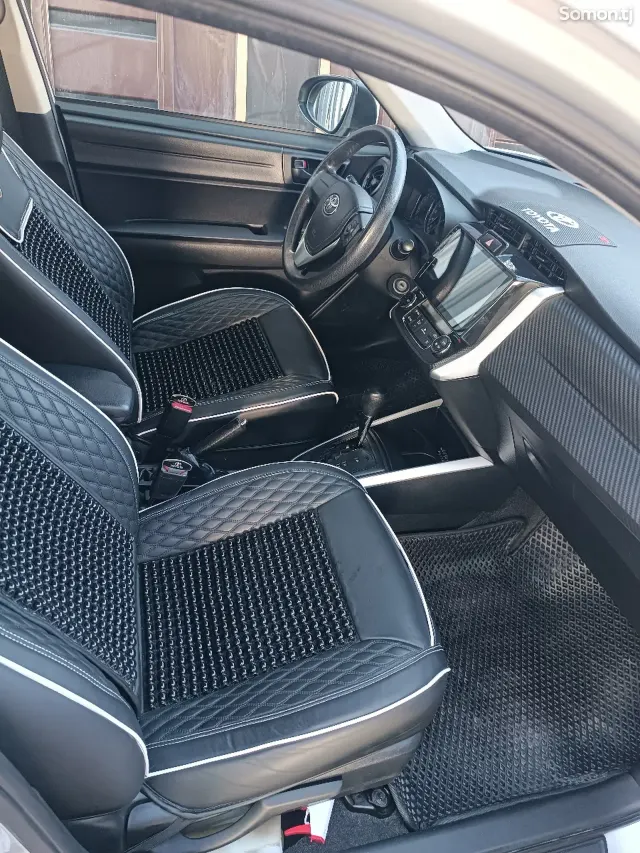 Toyota Fielder 2016 · 1.5 AT