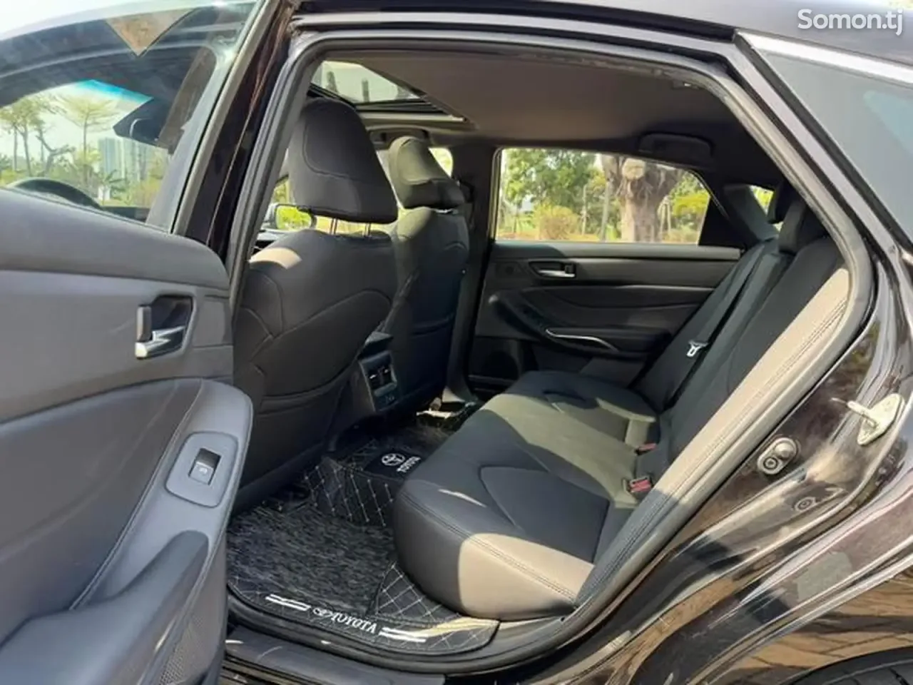 Toyota Avalon 2020 · 2.0 AT